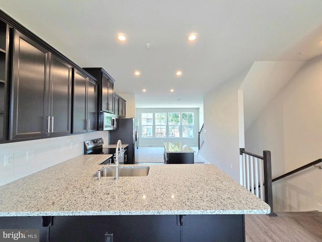 2644 NAYLOR RD SE, Washington, DC 20020