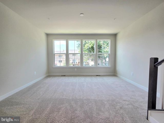 2644 NAYLOR RD SE, Washington, DC 20020