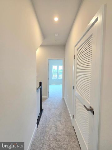 2644 NAYLOR RD SE, Washington, DC 20020