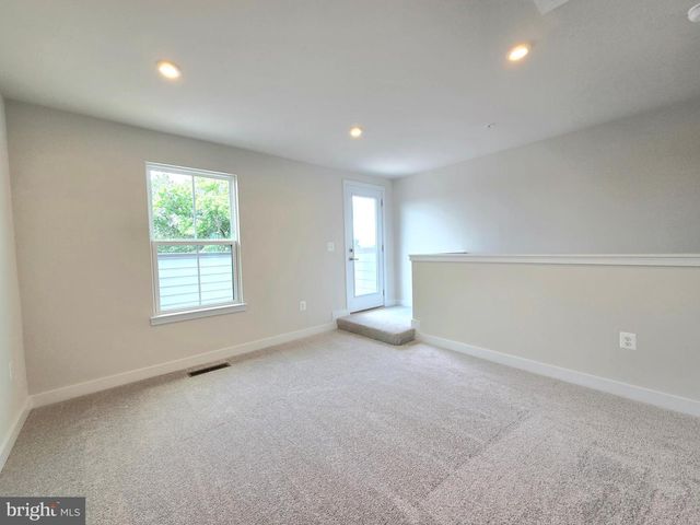2644 NAYLOR RD SE, Washington, DC 20020