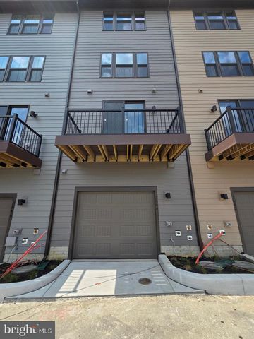 2644 NAYLOR RD SE, Washington, DC 20020
