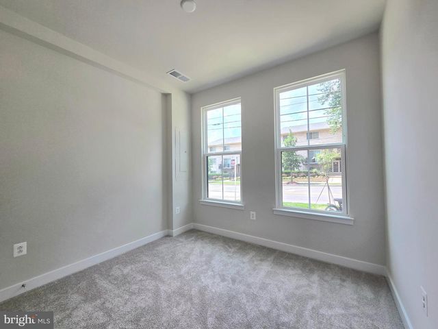 2644 NAYLOR RD SE, Washington, DC 20020