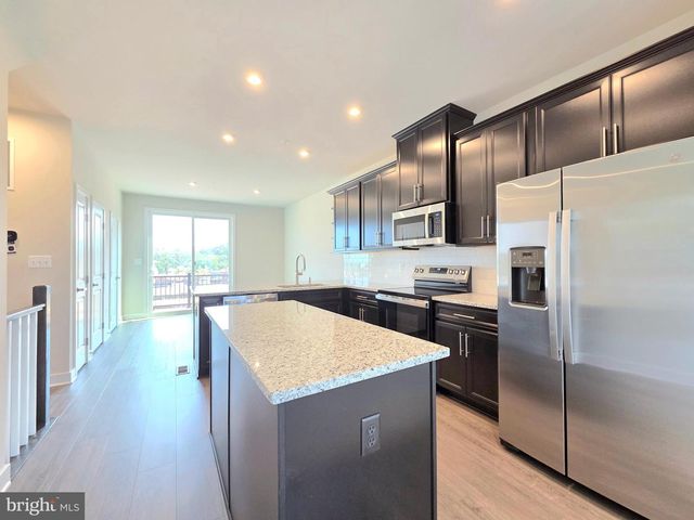 2644 NAYLOR RD SE, Washington, DC 20020