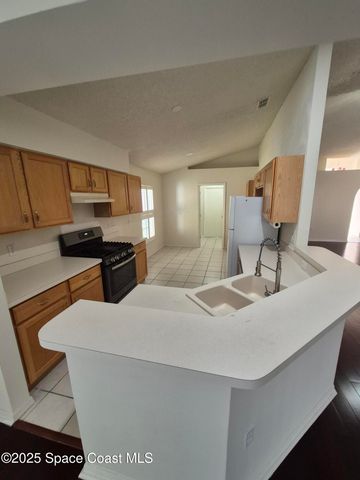 1278 White Oak Circle, Melbourne, FL 32934