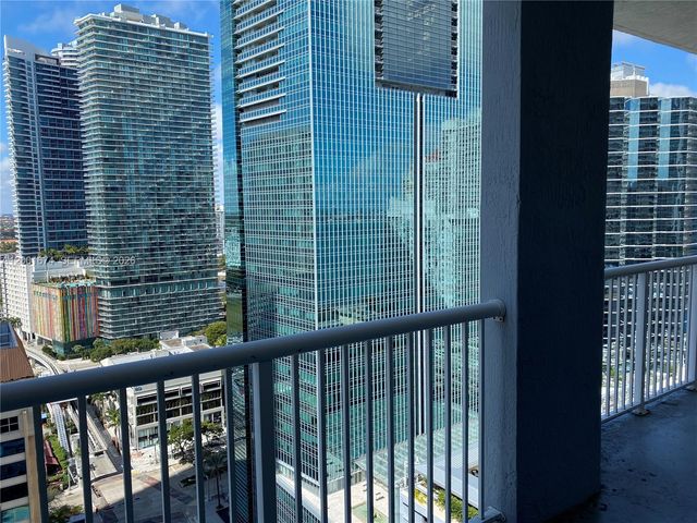 170 SE 14th St 2807, Miami, FL 33131