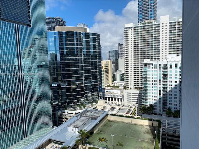 170 SE 14th St 2807, Miami, FL 33131