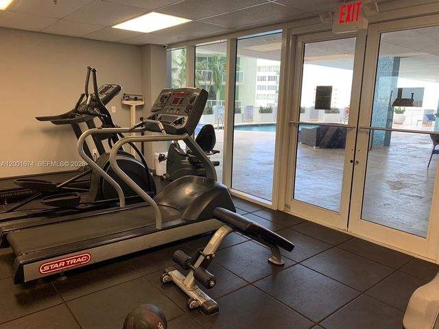 170 SE 14th St 2807, Miami, FL 33131