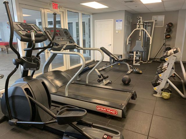 170 SE 14th St 2807, Miami, FL 33131