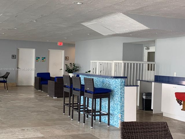 170 SE 14th St 2807, Miami, FL 33131