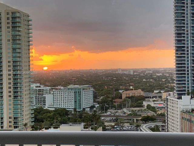170 SE 14th St 2807, Miami, FL 33131