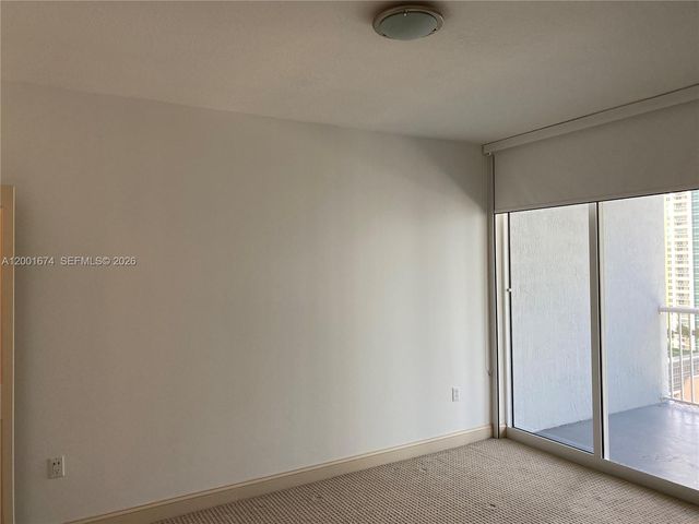 170 SE 14th St 2807, Miami, FL 33131