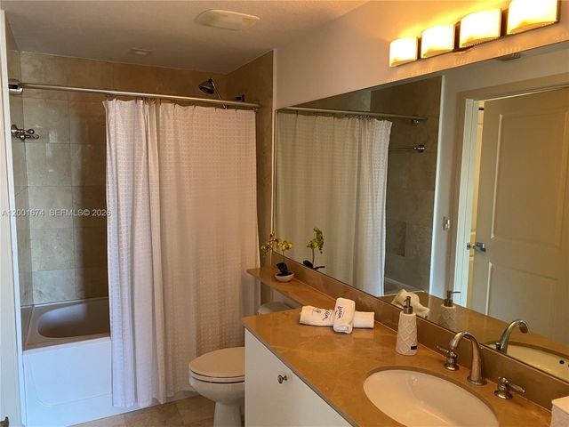 170 SE 14th St 2807, Miami, FL 33131