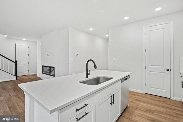 136 CATALPA DR, North East, MD 21901