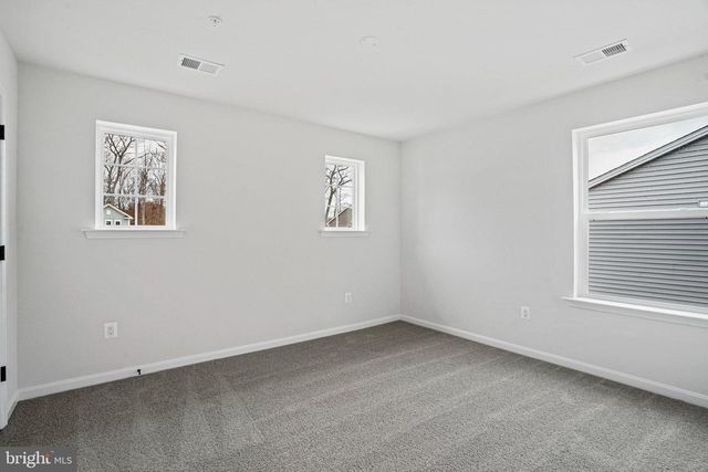 136 CATALPA DR, North East, MD 21901