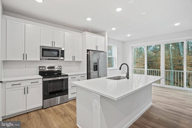 136 CATALPA DR, North East, MD 21901
