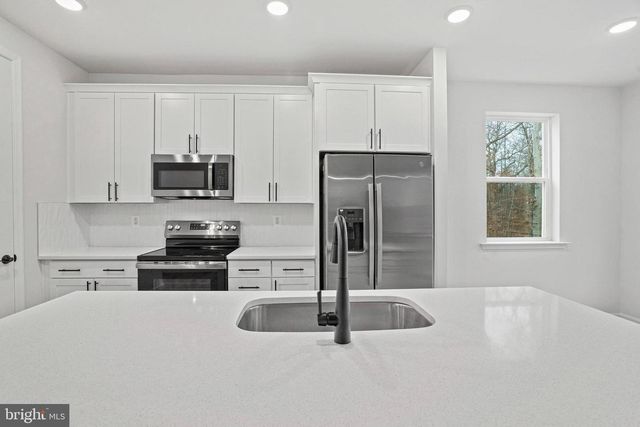 136 CATALPA DR, North East, MD 21901