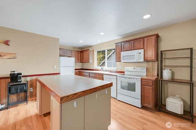 50 Rainier Lane, Port Ludlow, WA 98365