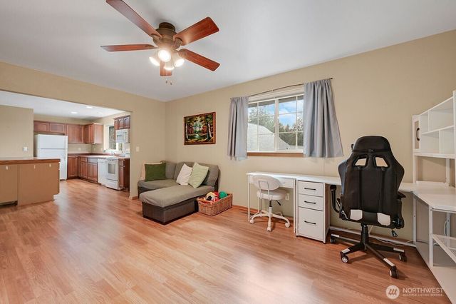 50 Rainier Lane, Port Ludlow, WA 98365