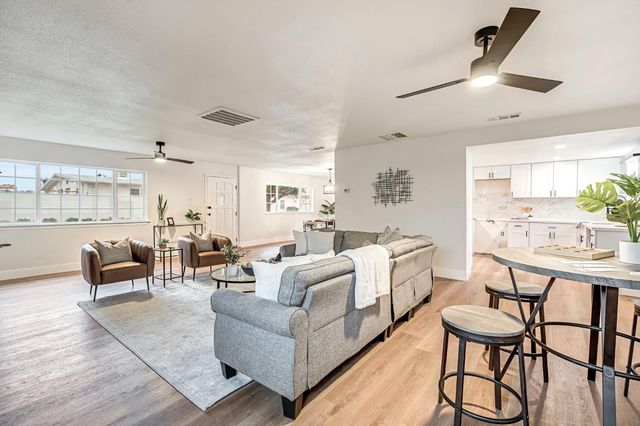 2116 Sylvia Street, Selma, CA 93662