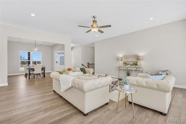 300 Schaper Estates Xing, Foristell, MO 63348