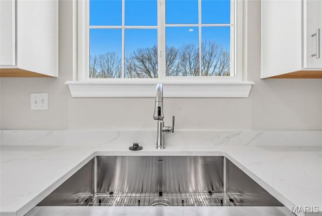300 Schaper Estates Xing, Foristell, MO 63348