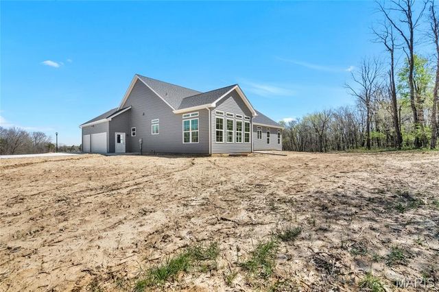 300 Schaper Estates Xing, Foristell, MO 63348