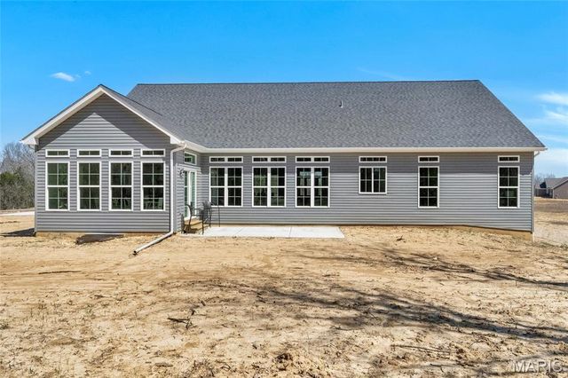 300 Schaper Estates Xing, Foristell, MO 63348