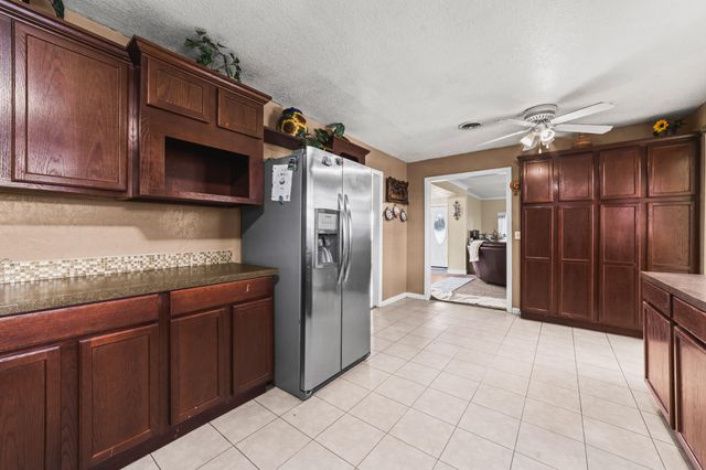 314 N Soland Avenue, Denver City, TX 79323