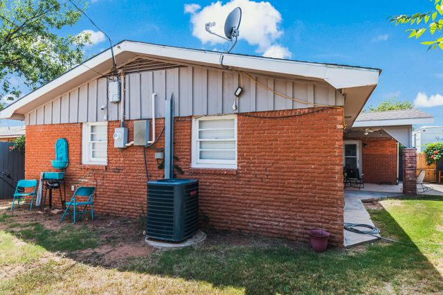 314 N Soland Avenue, Denver City, TX 79323