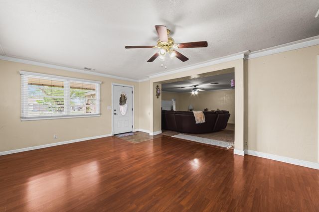 314 N Soland Avenue, Denver City, TX 79323