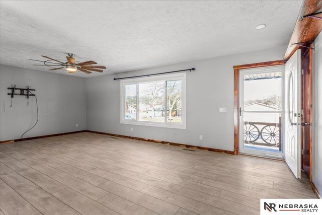513 Main Street, Louisville, NE 68037