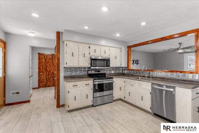 513 Main Street, Louisville, NE 68037