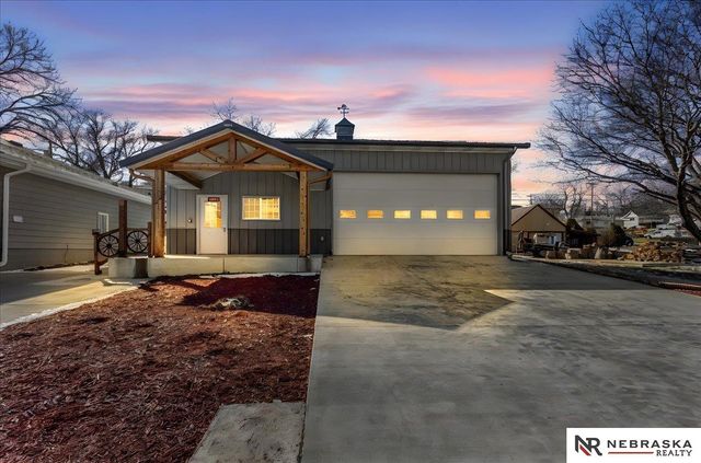 513 Main Street, Louisville, NE 68037