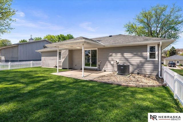 513 Main Street, Louisville, NE 68037