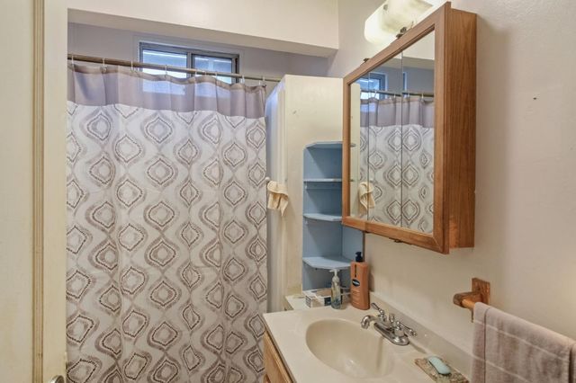 2202 6th St, Ceres, CA 95307