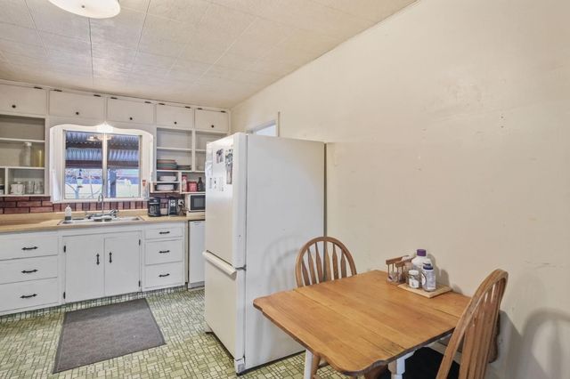 2202 6th St, Ceres, CA 95307