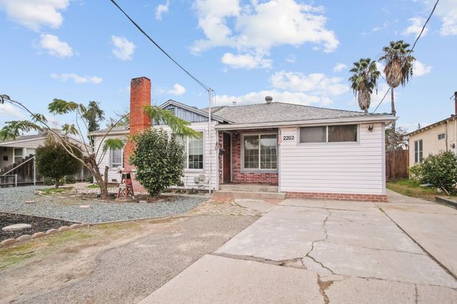 2202 6th St, Ceres, CA 95307