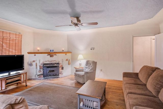 2202 6th St, Ceres, CA 95307