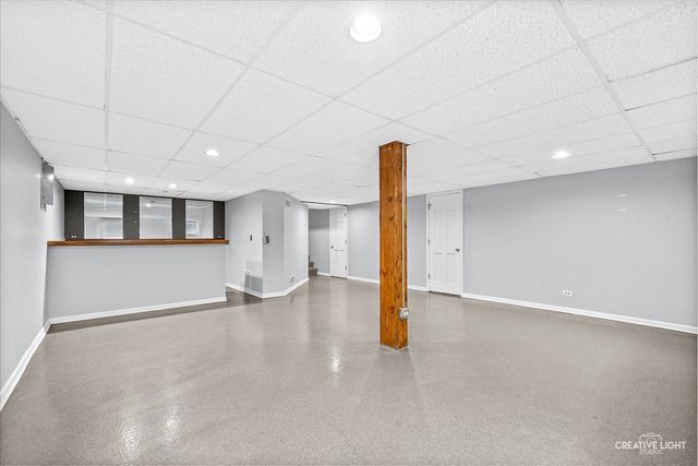 2296 Salisbury Drive, Naperville, IL 60565