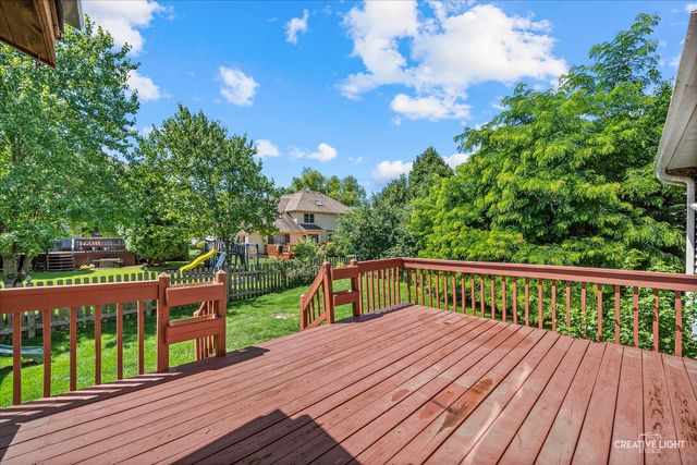 2296 Salisbury Drive, Naperville, IL 60565