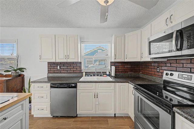 4392 3RD ISLE DRIVE, Hernando Beach, FL 34607