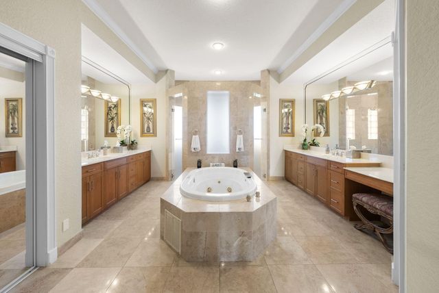 14390 Wellington Trace, Wellington, FL 33414