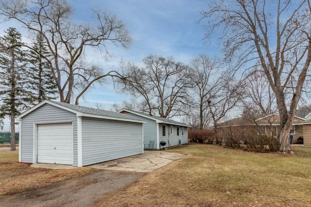 1900 Cooper Avenue N, Saint Cloud, MN 56303