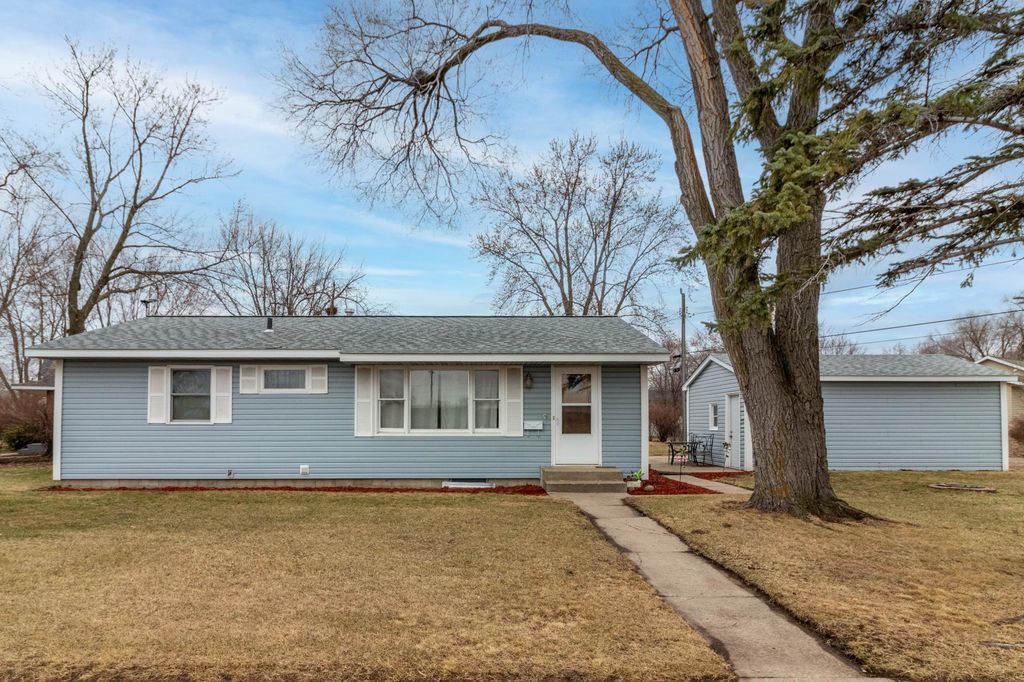 1900 Cooper Avenue N, Saint Cloud, MN 56303