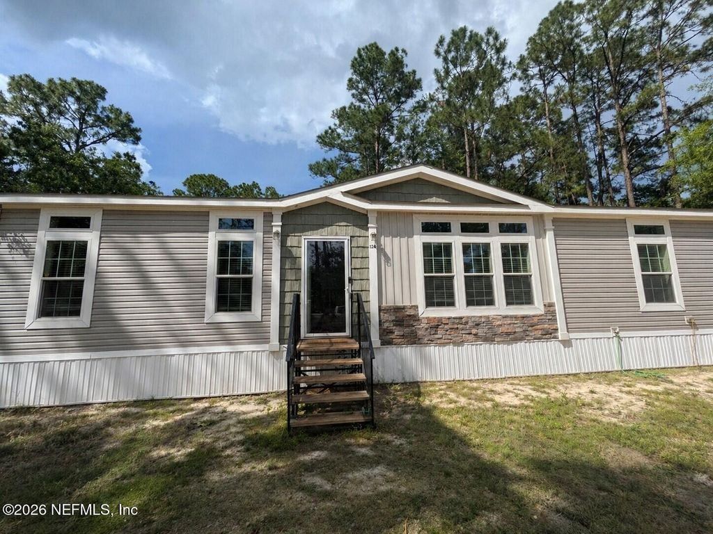 124 JACK Road, Palatka, FL 32177