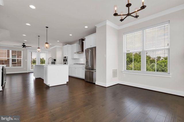 13061 CLARKSBURG SQUARE RD, Clarksburg, MD 20871