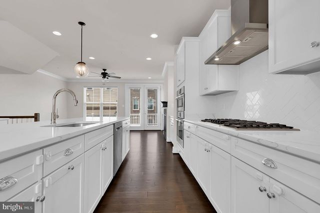 13061 CLARKSBURG SQUARE RD, Clarksburg, MD 20871