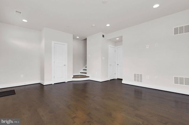 13061 CLARKSBURG SQUARE RD, Clarksburg, MD 20871