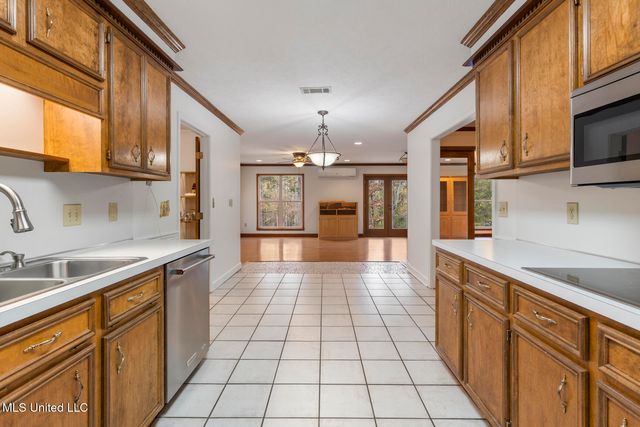 214 Indian Pines Lane, Madison, MS 39110