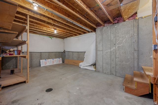 3916 N DAVENCOURT LOOP, Lehi, UT 84048